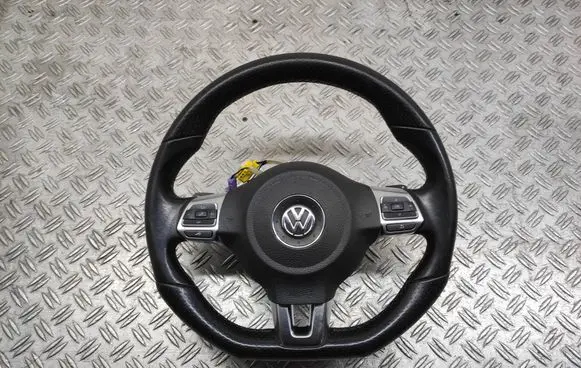 Volkswagen Jetta VI Steering wheel 61974150F VW1974