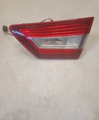 Renault Clio IV Tailgate rear/tail lights