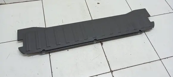 Volvo XC90 Tailgate trim