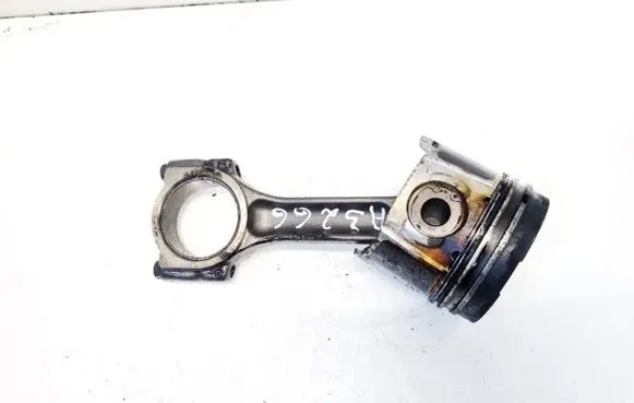 Volvo S40, V40 Piston with connecting rod