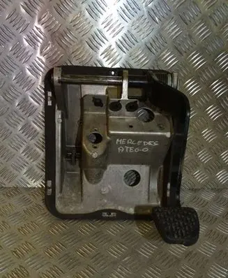 Mercedes-Benz ML W164 Pedal assembly 9702940001