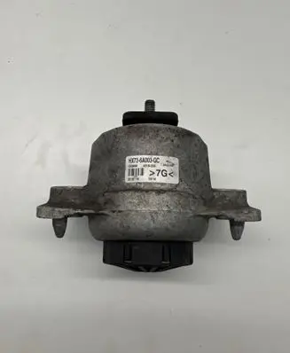 Engine mount bracket