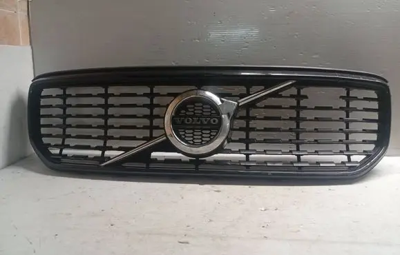 Volvo XC40 Front bumper upper radiator grill 31457346