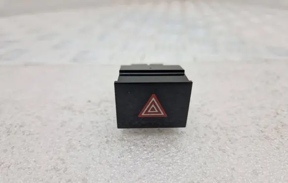 DS Automobiles 4 II Hazard light switch 98353048XU