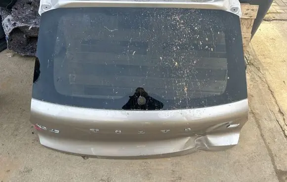 Volvo XC40 Rear windscreen/windshield window 