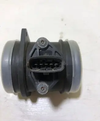Volvo V70 Mass air flow meter 9470640 0280218045