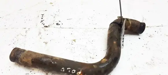Volkswagen Polo II 86C 2F Engine coolant pipe/hose