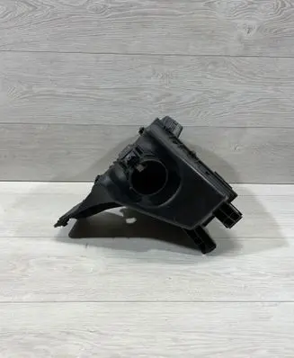 Air filter box