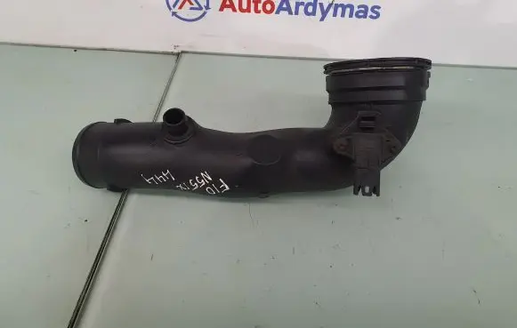 BMW 5 F10 F11 Intercooler hose/pipe 7588268 13717588268 13717609811