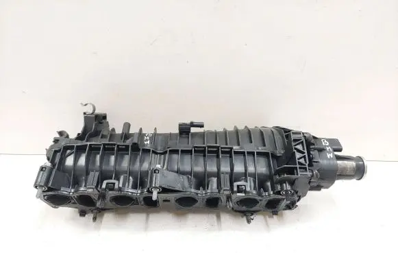 BMW 5 F10 F11 Intake manifold 7807991 8506406 70231800