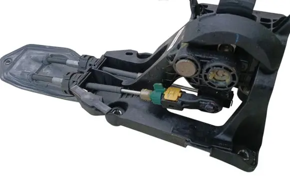 Toyota Avensis T220 Gear shift cable linkage 