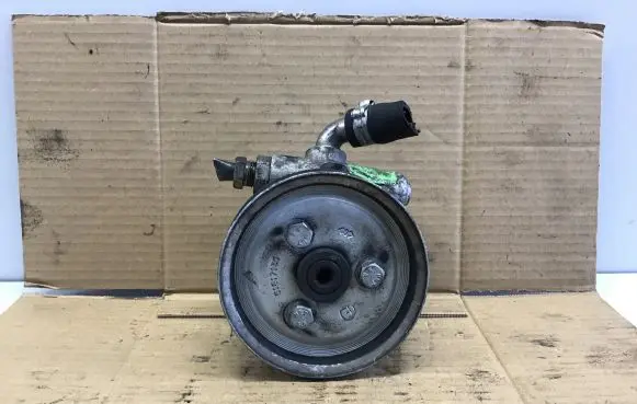 Peugeot Bipper Power steering pump 28240628 51817135