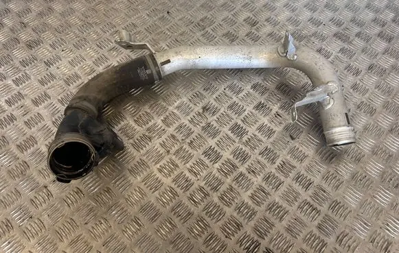 Intercooler hose/pipe