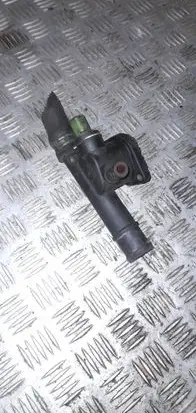 Volkswagen Golf IV Engine coolant pipe/hose 038121133