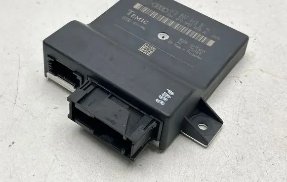 Audi A6 S6 C6 4F Gateway control module 4F0907468D 4F0910468A