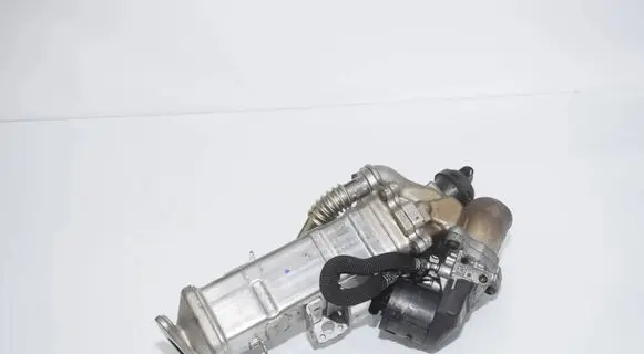 BMW 5 F10 F11 EGR valve cooler 7822350 11717822350