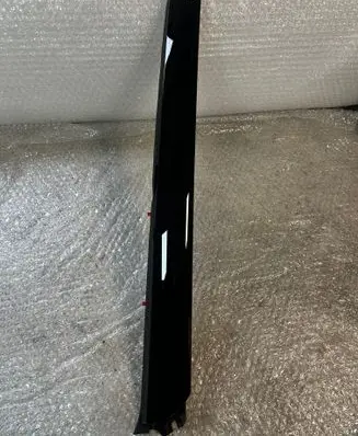 Nissan Juke II F16 Windshield trim 768376PA0B