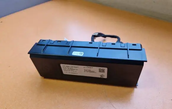 Opel Insignia B Climate control unit 84137427 421271026