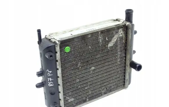 Mercedes-Benz E A207 Coolant radiator 4G0121212B