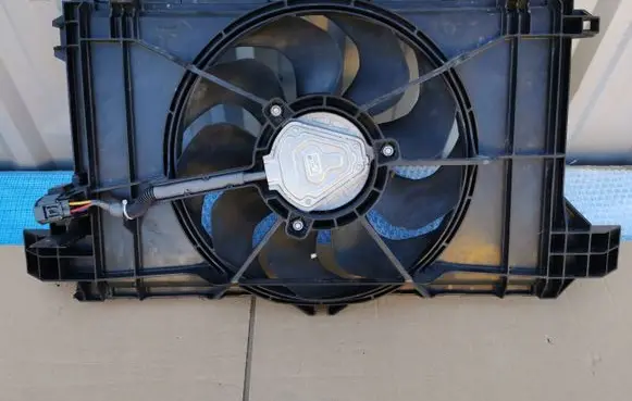 Tesla Model 3 Electric radiator cooling fan 1493995