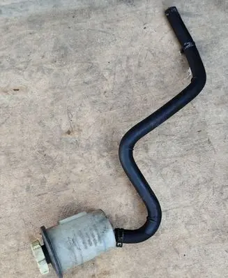 Jaguar XF X250 Power steering fluid tank/reservoir YC153R700AA YC153R700