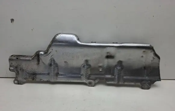 Volvo XC90 Heat shield in engine bay 31493371
