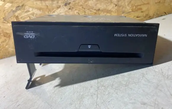 Nissan Murano Z50 Navigation unit CD/DVD player 25915ES60C 71203656 CCU3331G