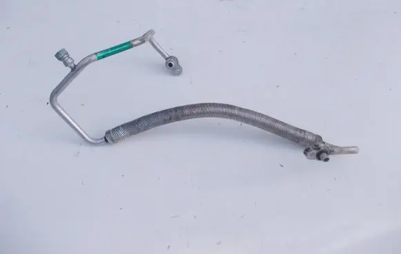 Suzuki Swift II Air conditioning (A/C) pipe/hose 9572068LA0 P1415A1400