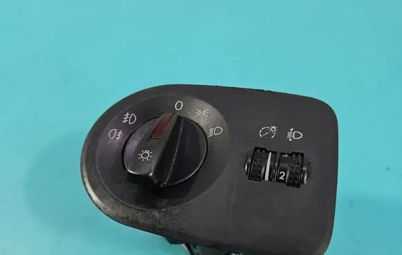 Seat Ibiza IV (6J,6P) Light switch 6J1941531J IMPRK1547232