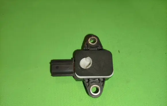 Audi A4 S4 B6 8E 8H Airbag deployment crash/impact sensor 8P0955557 011544