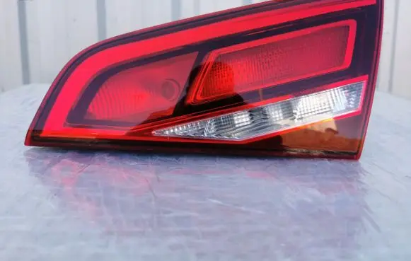 Audi A3 S3 8V Tailgate rear/tail lights 8V4945076