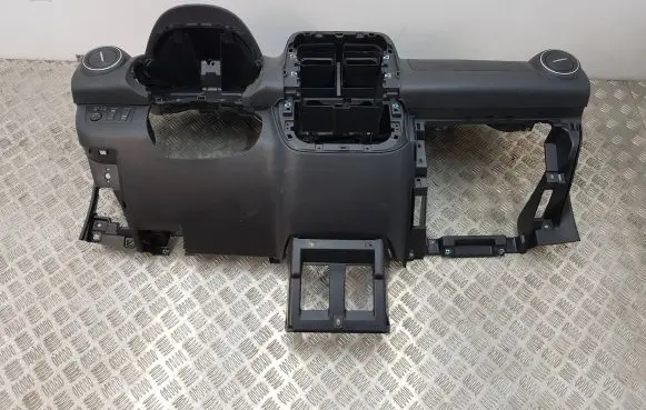 Dacia Spring Dashboard 681006637R