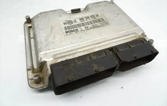 Volkswagen PASSAT B5.5 Engine control unit/module 066906032AS 0261207880