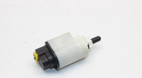 Peugeot 2008 II Brake pedal sensor switch