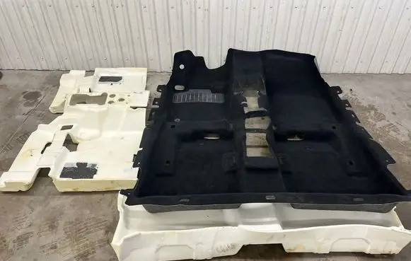 Opel Astra L Interior carpet 9837328680