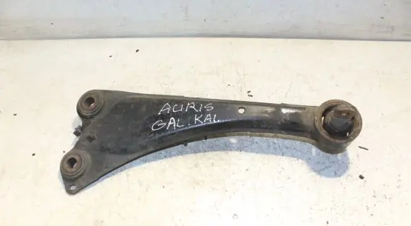 Toyota Auris E180 Rear control arm