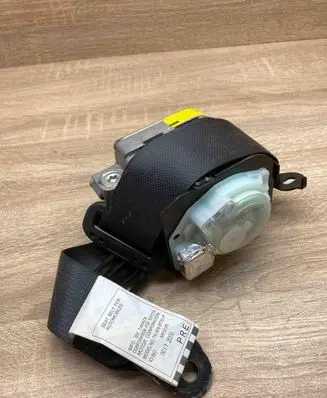 Mazda 6 Front seatbelt BAMPT0687 1044782 1040305