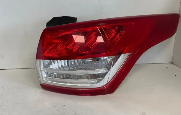 Ford Kuga II Rear/tail lights 932355