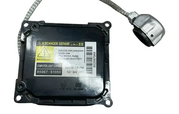 Lexus RX 330 - 350 - 400H Xenon control unit/module 8596751050 3900078258