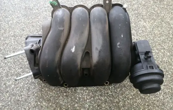 Honda FR-V Intake manifold