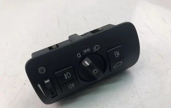 Volvo XC70 Light switch 30739414