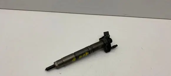Mercedes-Benz E W211 Fuel injector A6420701387