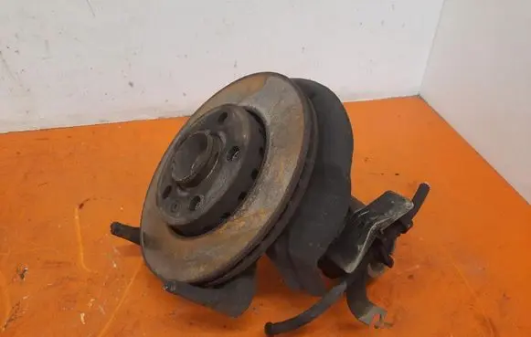 Skoda Fabia Mk1 (6Y) Front wheel hub spindle knuckle