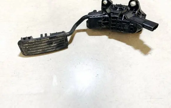 Honda CR-V Accelerator throttle pedal 2700000400 270000-0400