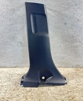 (B) pillar trim (bottom)