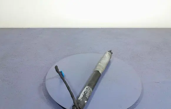 Audi A4 S4 B7 8E 8H Holder (bracket) 8499572