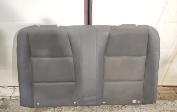 BMW 1 E82 E88 Rear seat 9136177 1010034