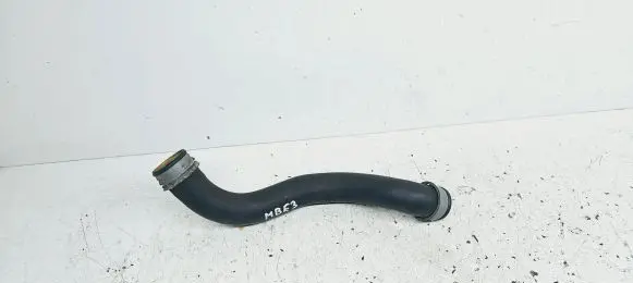 Mercedes-Benz E W212 Engine coolant pipe/hose A2045011582