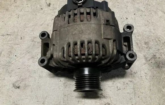 Mercedes-Benz C W204 Generator/alternator A0009060401 111060899