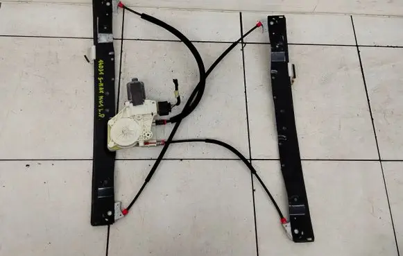 Ford S-MAX Front door window regulator with motor 